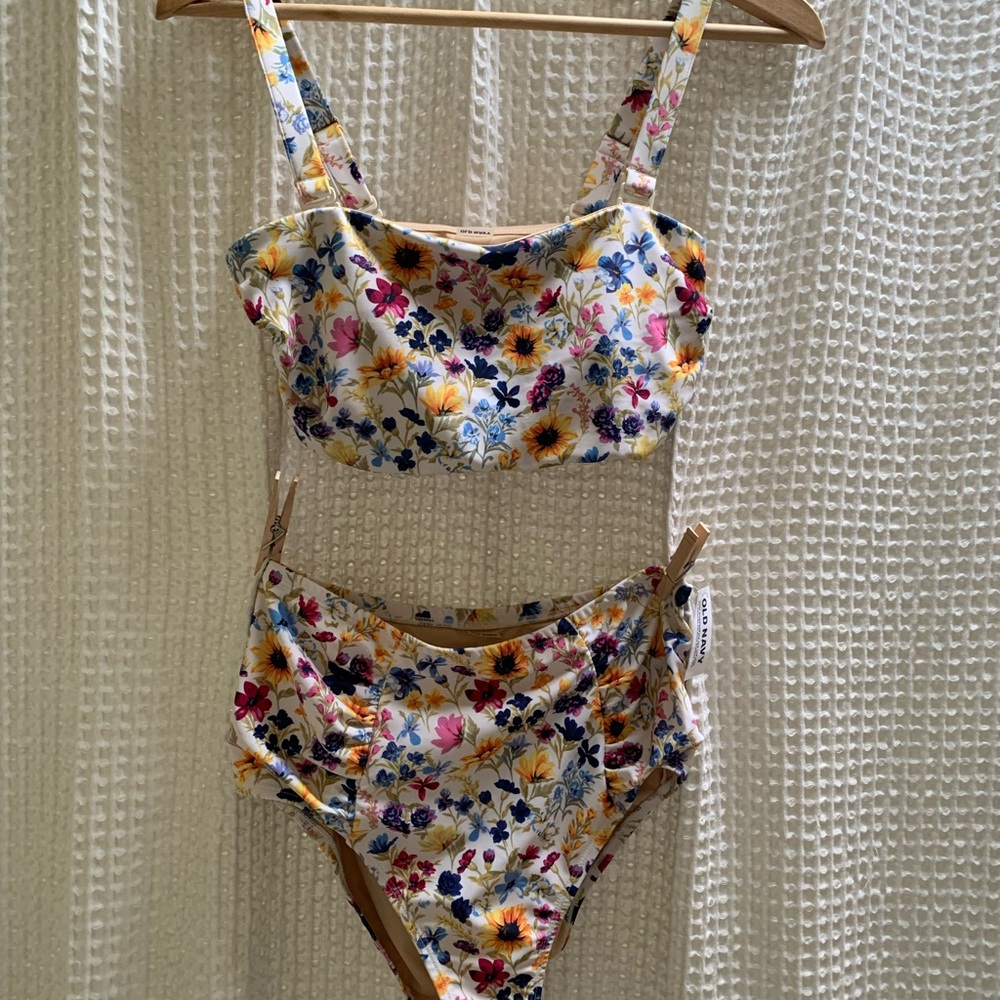 Old Navy Floral Bikini - Multicolor